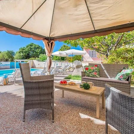 Residenza Il Ciliegio Con Piscina