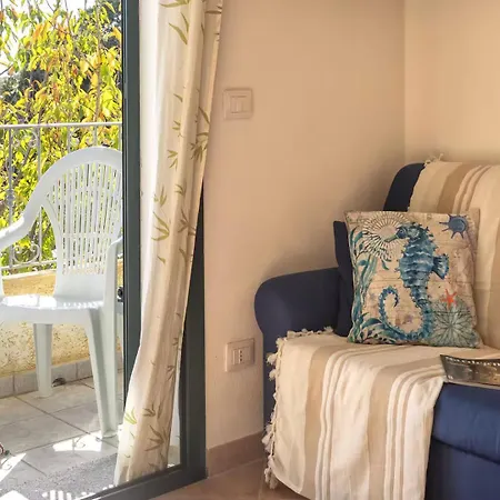 Διαμέρισμα Residenza Il Ciliegio Con Piscina Trinità dʼAgultu
