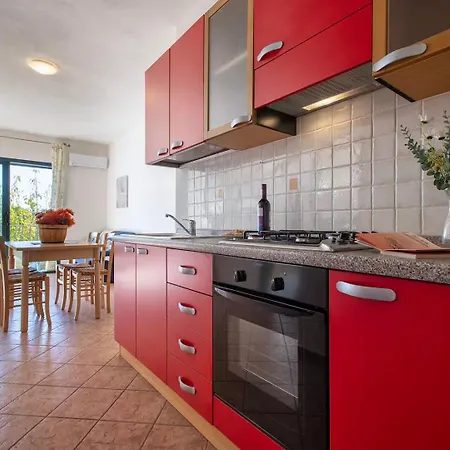 Apartamento Residenza Il Ciliegio Con Piscina *