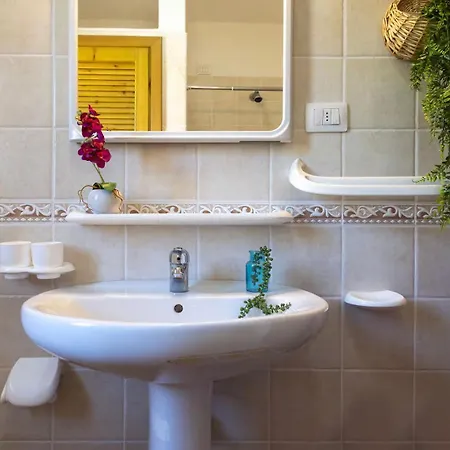 Residenza Il Ciliegio Con Piscina *