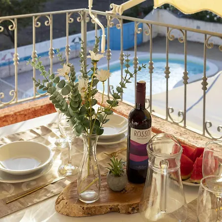 Residenza Il Ciliegio Con Piscina Διαμέρισμα *