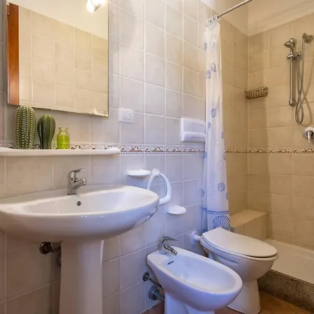 Residenza Il Ciliegio Con Piscina Appartement