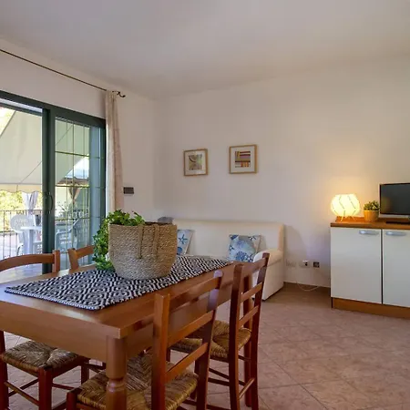 Residenza Il Ciliegio Con Piscina Appartement Trinità dʼAgultu