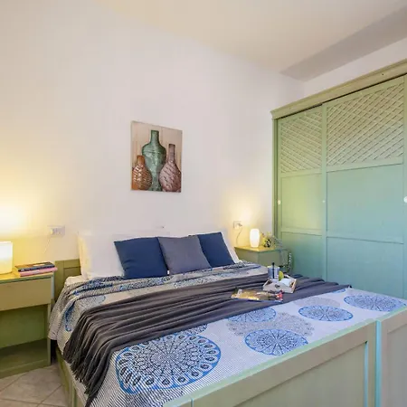 Διαμέρισμα Residenza Il Ciliegio Con Piscina Trinità dʼAgultu